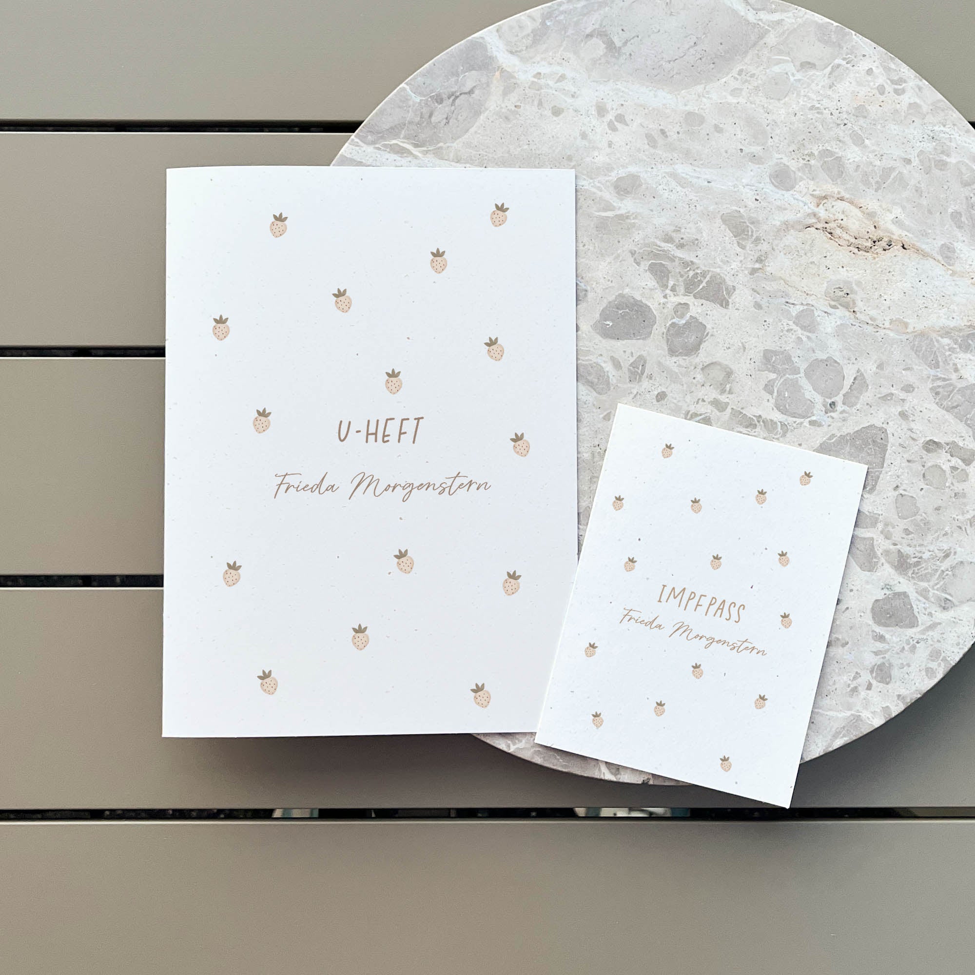 U-Heft & Impfpass Hülle personalisiert | Erdbeeren